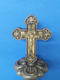 Cross with pedestal KP03