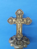 Cross with pedestal KP03