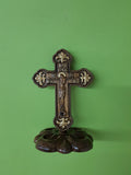 Cross with pedestal KP03